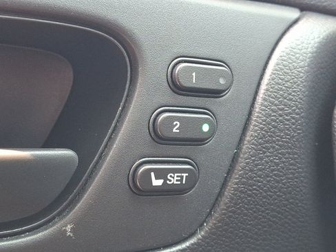 Used 2025 Honda Odyssey EX-L image 25