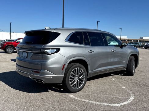 New 2026 Buick Enclave Avenir w/ Super Cruise Package AWD/4WD image 2