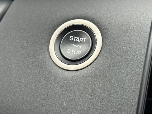 Used 2024 Land Rover Range Rover Evoque S AWD/4WD image 35