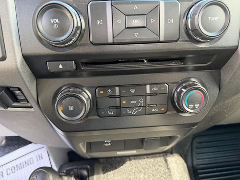Used 2017 Ford F350 XL w/ Power Equipment Group AWD/4WD image 30