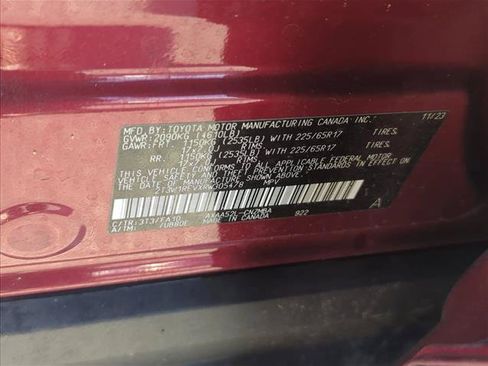 Used 2024 Toyota RAV4 XLE w/ Convenience Package FWD image 27