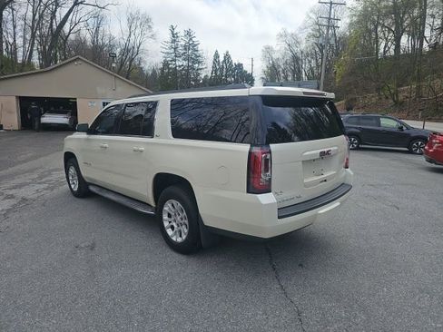 Used 2015 GMC Yukon XL SLT w/ Open Road Package AWD/4WD image 6