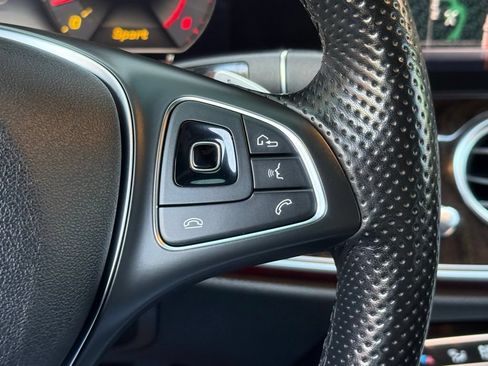 Used 2018 Mercedes-Benz E 400 4MATIC Wagon image 28