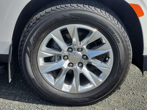 Used 2022 Chevrolet Tahoe Premier w/ Premium Package 2 image 8