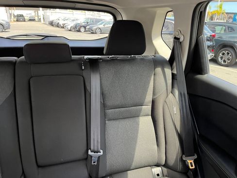 Used 2025 Nissan Rogue SV FWD image 39