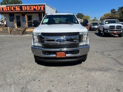 Used 2018 Ford F250 XLT AWD/4WD image 3
