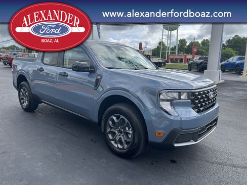New 2026 Ford Maverick XLT w/ XLT Luxury Package FWD image 3