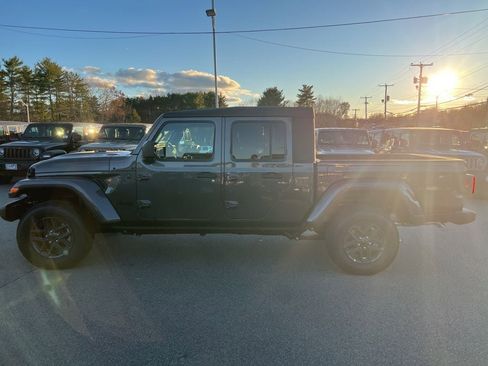 New 2026 Jeep Gladiator Sport image 4