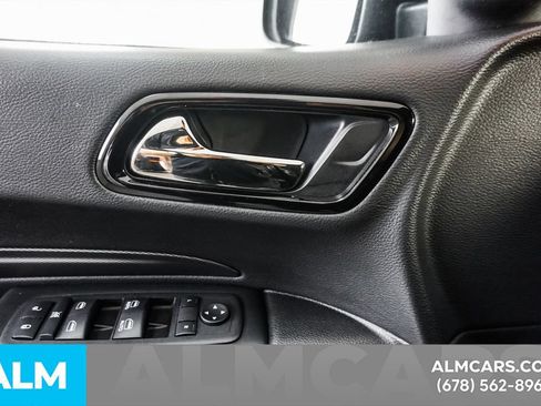 Used 2025 Dodge Durango GT RWD image 52