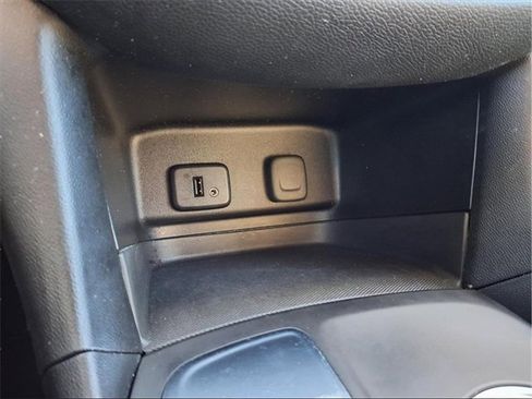 Used 2018 Chevrolet Equinox LT image 9