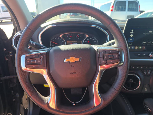 Used 2025 Chevrolet Blazer LT AWD/4WD image 11