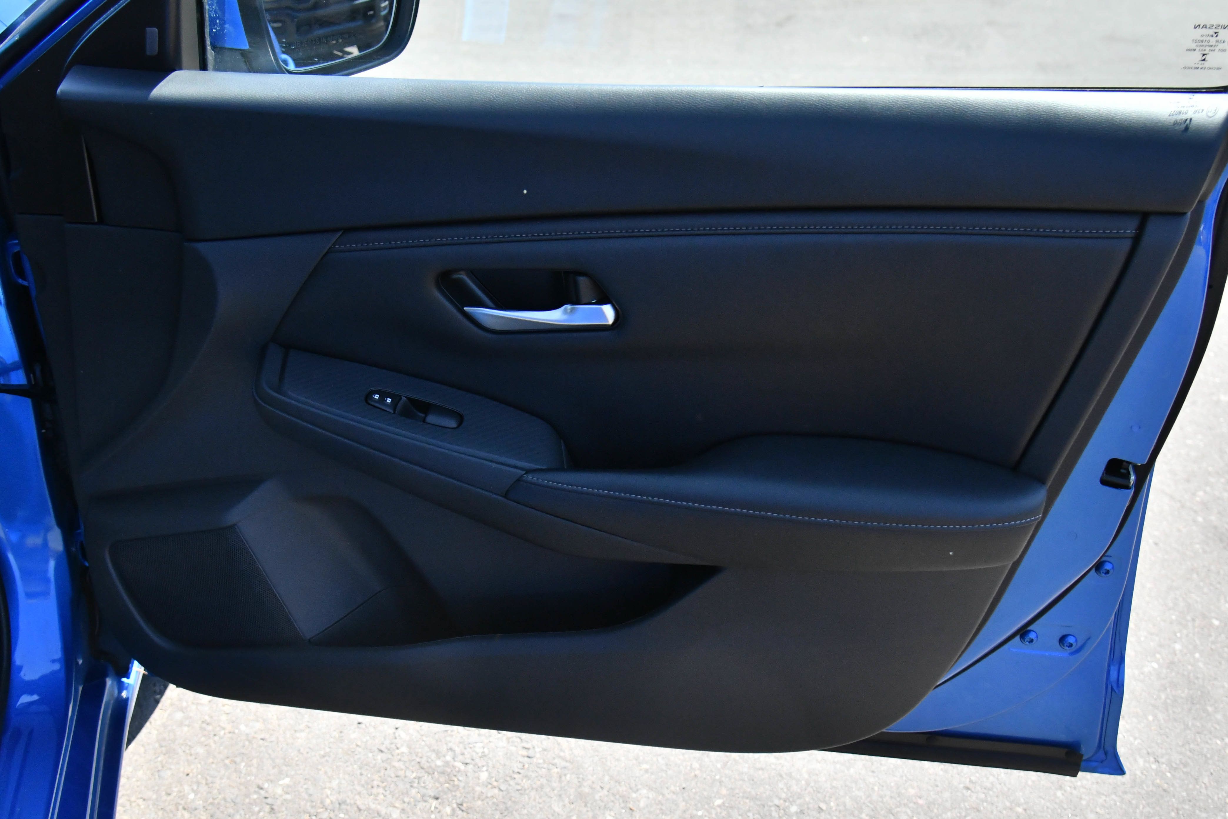 Used 2025 Nissan Sentra SV FWD image 37