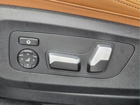 Used 2026 BMW X5 sDrive40i w/ Premium Package RWD image 23