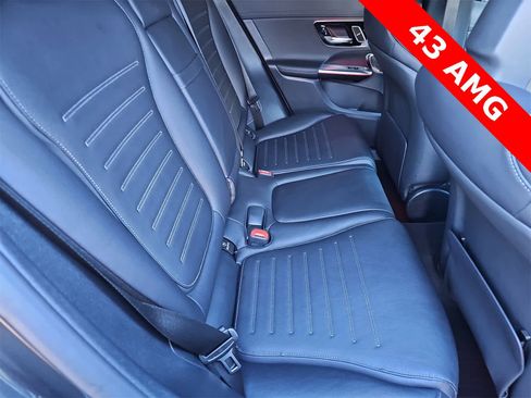 Used 2024 Mercedes-Benz GLC 43 AMG 4MATIC image 17