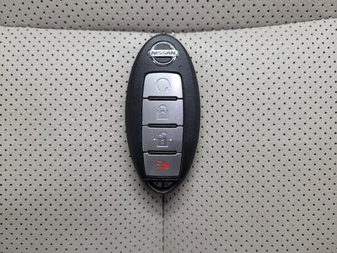 Used 2020 Nissan Rogue Sport SL FWD image 32