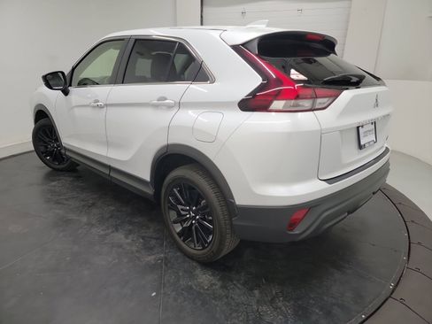 Used 2024 Mitsubishi Eclipse Cross LE AWD/4WD image 6
