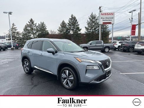 Used 2023 Nissan Rogue SL w/ SL Premium Package image 1