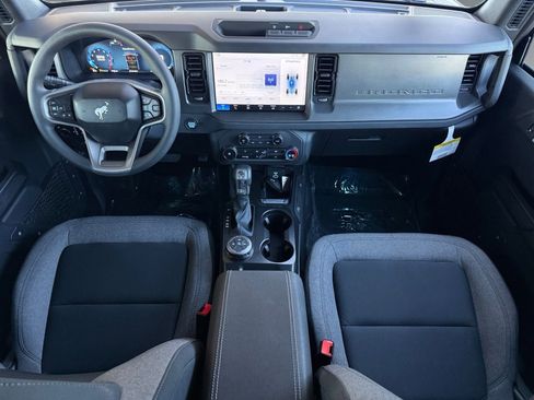 New 2025 Ford Bronco 4-Door AWD/4WD image 14