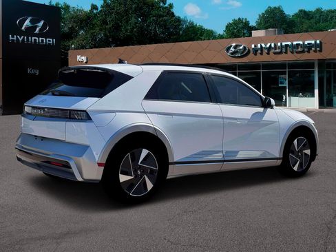 New 2026 Hyundai Ioniq 5 Limited image 8
