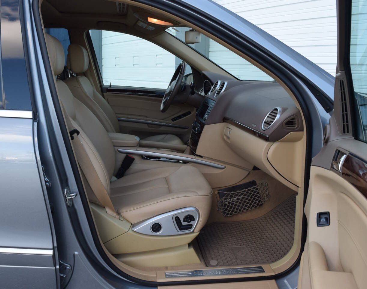Used 2012 Mercedes-Benz GL 320 BlueTEC 4MATIC image 5