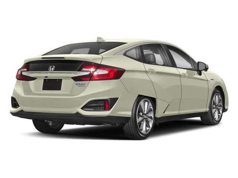 Used 2018 Honda Clarity Touring image 2