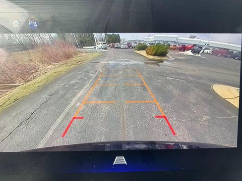 Used 2025 Chevrolet Equinox LT image 13