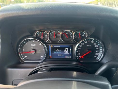 Used 2015 Chevrolet Suburban LT image 13