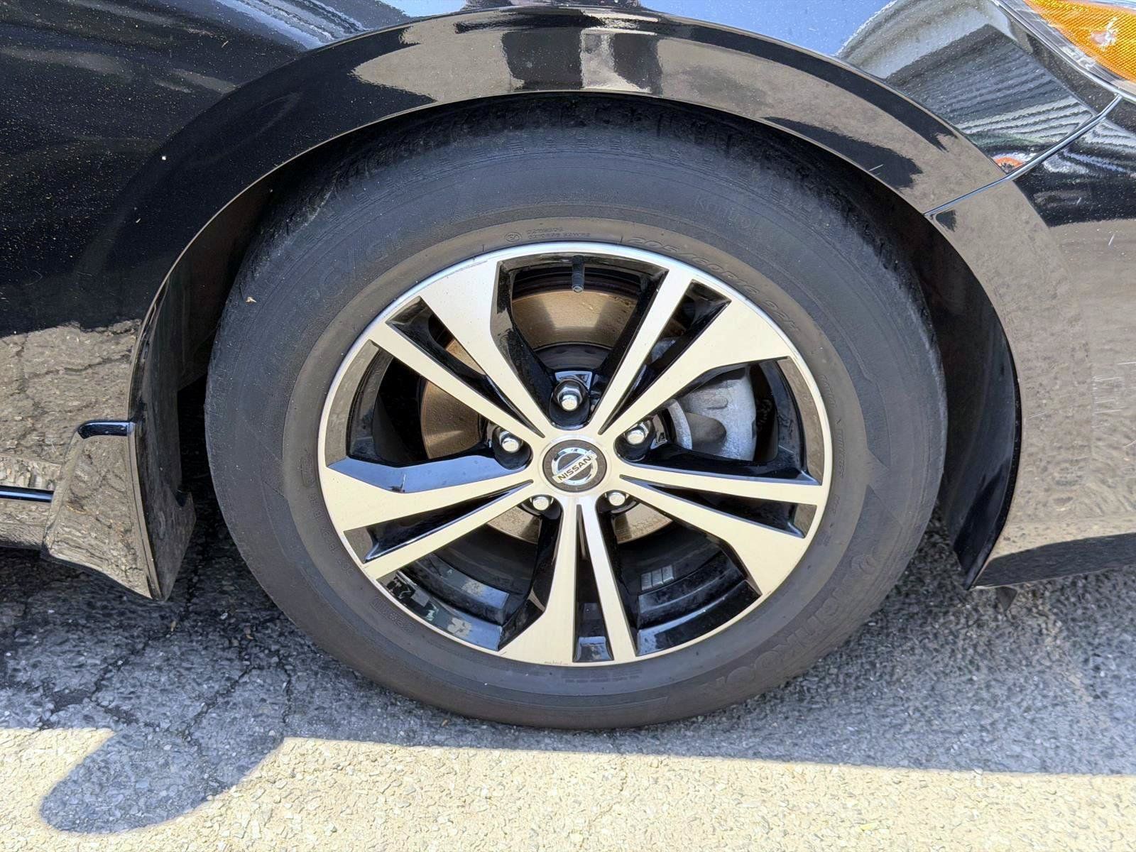 Used 2023 Nissan Sentra SV w/ All-Weather Package FWD image 8