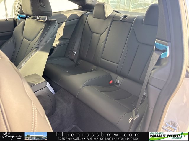 Used 2026 BMW 430i xDrive Coupe w/ M Sport Package AWD/4WD image 23