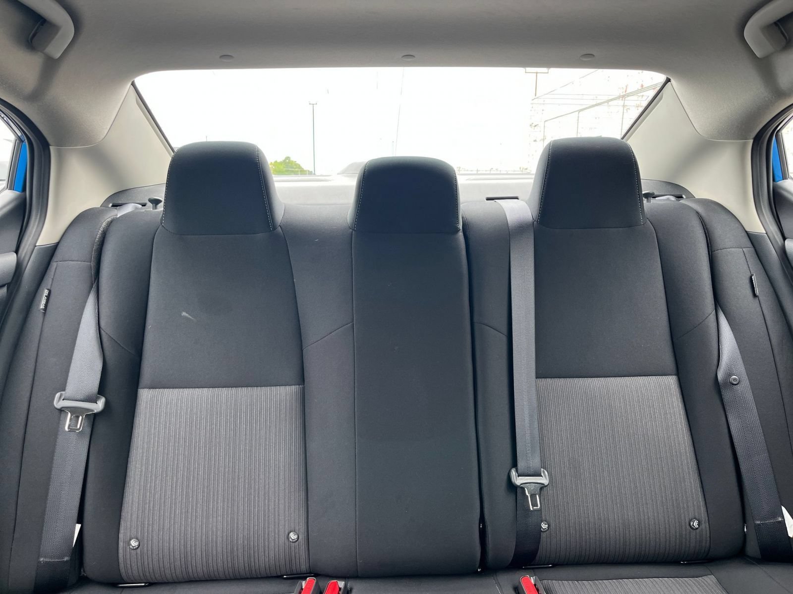 Used 2025 Nissan Sentra SV FWD image 36