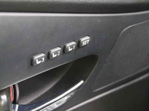 Used 2015 Lexus RX 450h AWD image 32