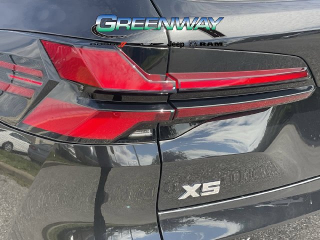 Used 2024 BMW X5 M60i AWD/4WD image 33