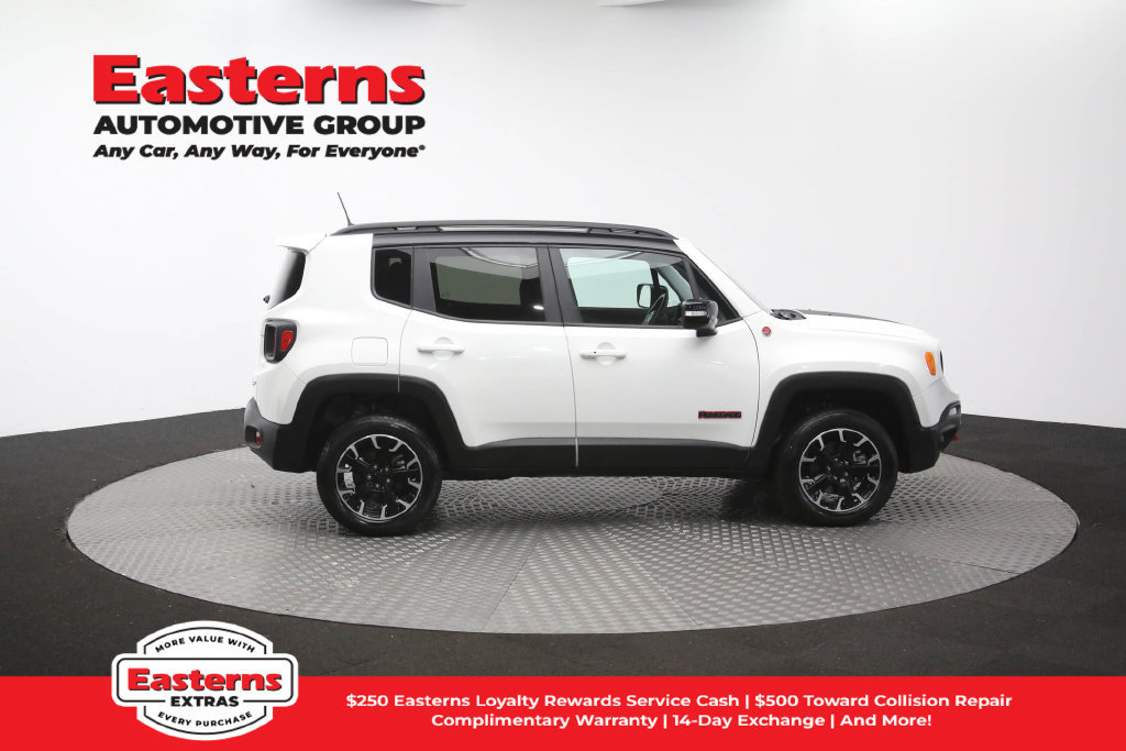Used 2023 Jeep Renegade Trailhawk AWD/4WD image 46