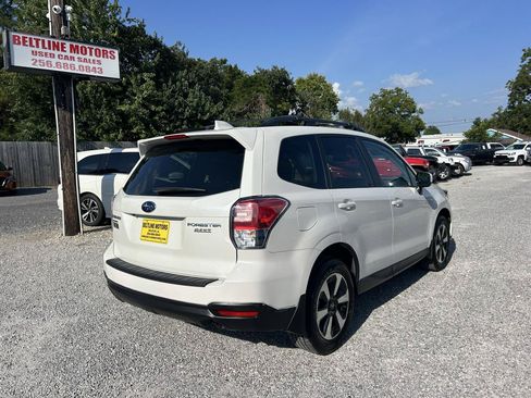 Used 2017 Subaru Forester 2.5i Premium AWD/4WD image 3