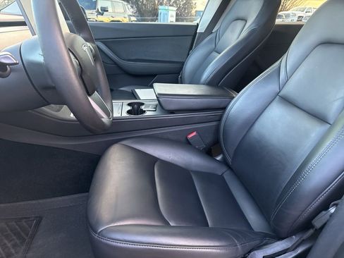 Used 2021 Tesla Model Y Long Range image 38