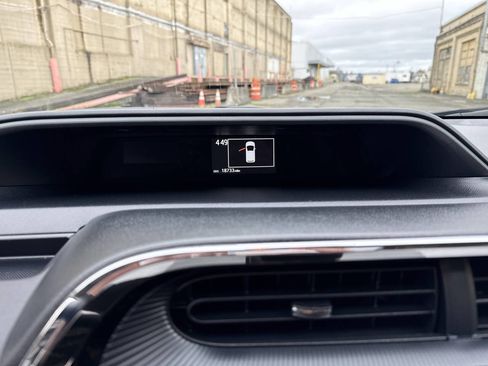 Used 2018 Toyota Prius C Four image 40