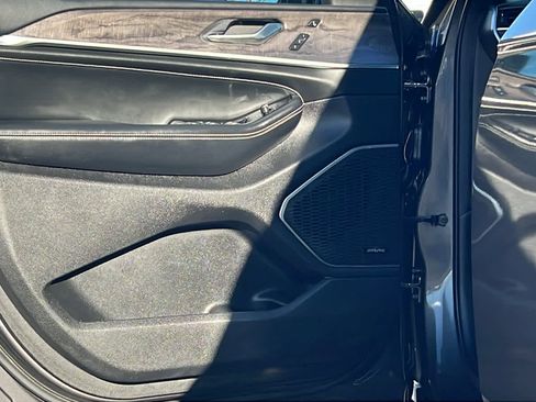 Certified 2023 Jeep Grand Cherokee L Overland w/ Luxury Tech Group IV image 23