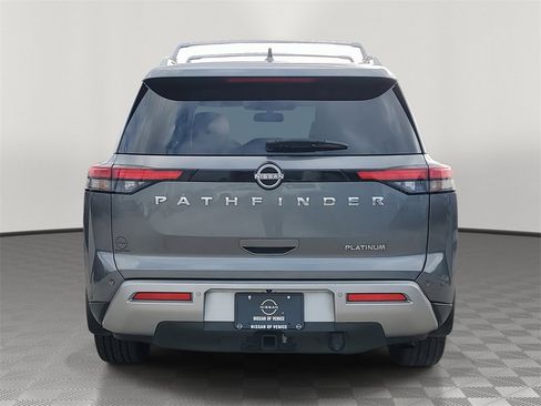 Certified 2022 Nissan Pathfinder Platinum w/ Cargo Package image 6