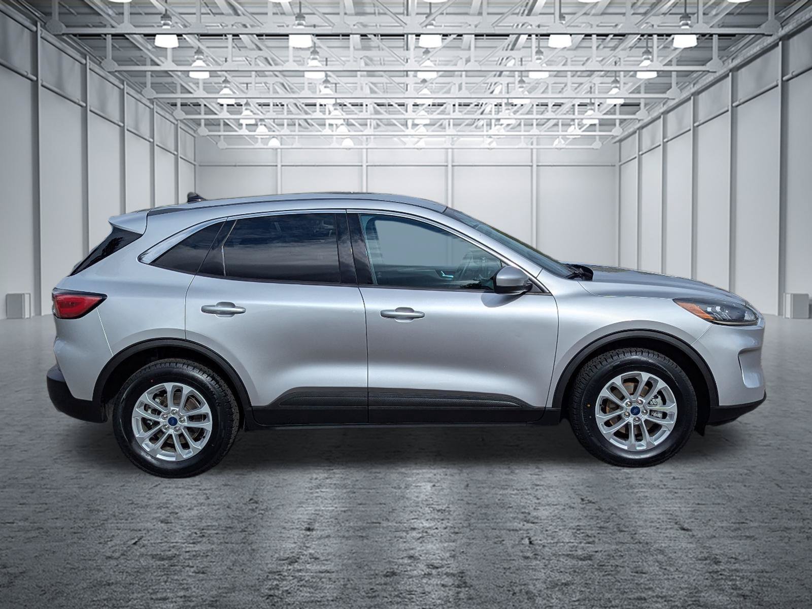 Used 2020 Ford Escape SE AWD/4WD image 6