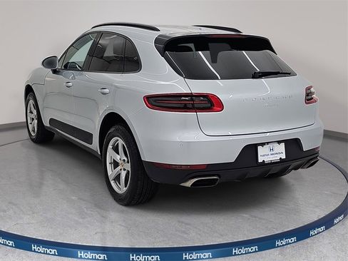 Used 2018 Porsche Macan image 9