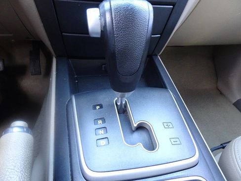 Used 2009 Kia Sorento LX image 26