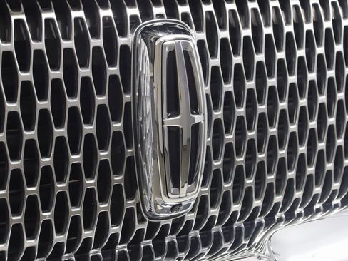 Used 2023 Lincoln Navigator Reserve image 18