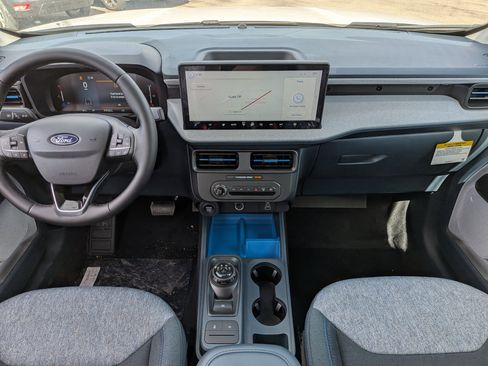 New 2025 Ford Maverick XLT w/ XLT Luxury Package AWD/4WD image 15