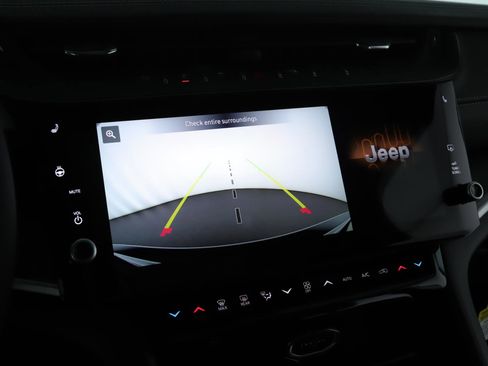 New 2026 Jeep Grand Cherokee Limited w/ Limited Altitude Package image 11