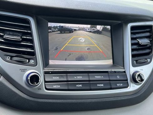 Used 2018 Hyundai Tucson SEL FWD image 22