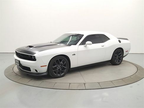 Used 2023 Dodge Challenger R/T w/ Blacktop Package image 3