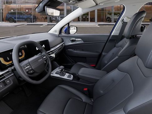New 2026 Kia Sportage EX FWD image 17