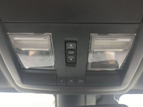 Certified 2023 Dodge Challenger R/T RWD image 22