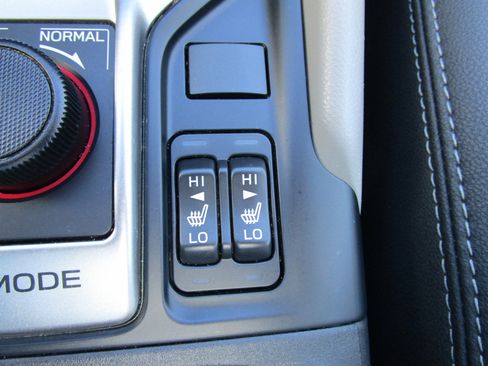 Used 2021 Subaru Forester Premium image 14