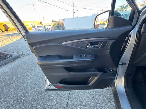 Used 2017 Honda Ridgeline RTL image 15